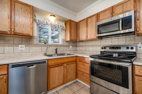 1384 Mitchell Ln, Manteca, CA 95336 photo 13