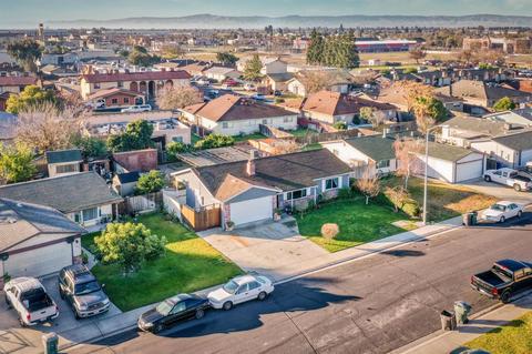 1384 Mitchell Ln, Manteca, CA 95336 photo 8