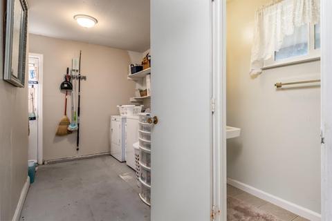1384 Mitchell Ln, Manteca, CA 95336 photo 20