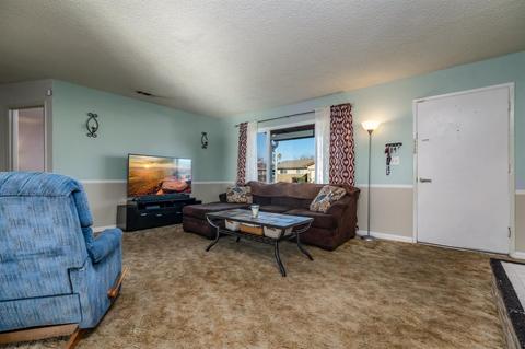 1384 Mitchell Ln, Manteca, CA 95336 photo 9