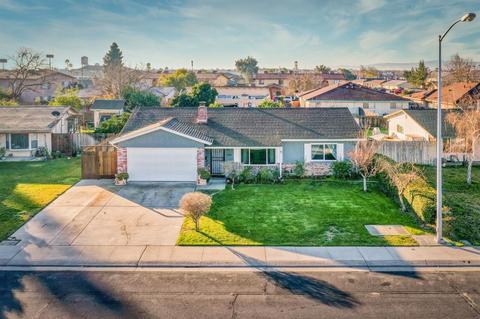 1384 Mitchell Ln, Manteca, CA 95336 photo 2
