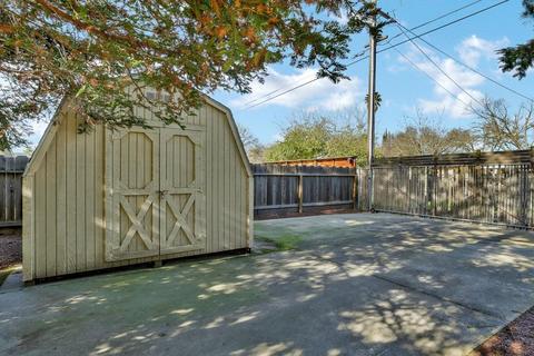 2901 Parkview Dr, Modesto, CA 95355 photo 57