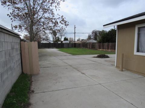 731 Empire Ave, Modesto, CA 95354 photo 4