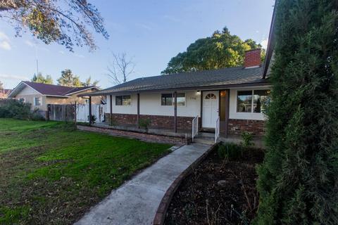 1504 Crestview Dr, Modesto, CA 95355 photo 4