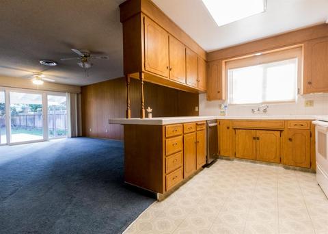 1504 Crestview Dr, Modesto, CA 95355 photo 7