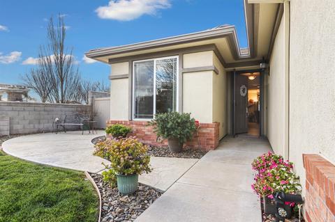2423 Bellchase Dr, Manteca, CA 95336 photo 5