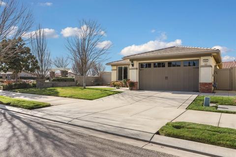 2423 Bellchase Dr, Manteca, CA 95336 photo 2