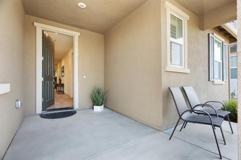 2438 Avalon Ln, Manteca, CA 95337 photo 4