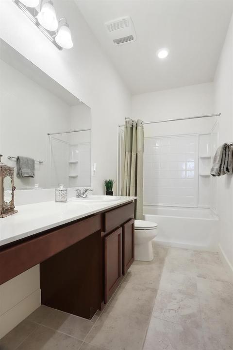2438 Avalon Ln, Manteca, CA 95337 photo 9