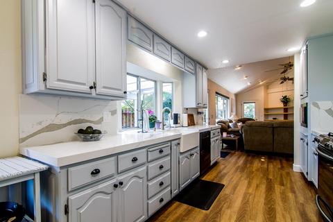 2404 Becker Ct, Modesto, CA 95358 photo 9