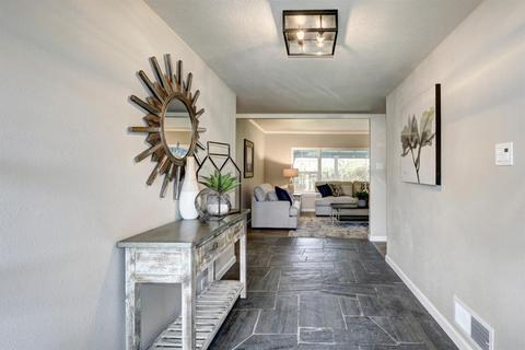 2845 Royal Palm Way, Carmichael, CA 95608 photo 3