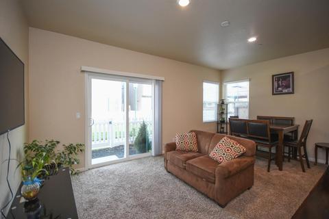 541 Ashwick Loop, Sacramento, CA 95823 photo 13
