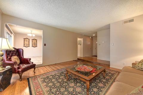 6307 Madison Ave, Carmichael, CA 95608 photo 8