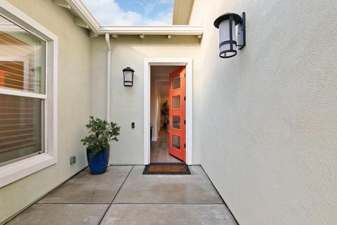 995 Pierce Ln, Davis, CA 95616 photo 3
