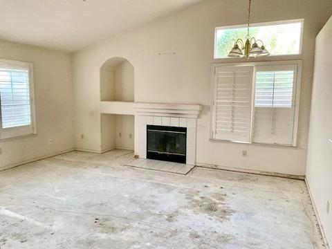 584 Sunday Dr, Turlock, CA 95382 photo 2