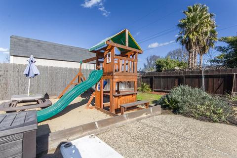912 Autumn Dr, Modesto, CA 95355 photo 44