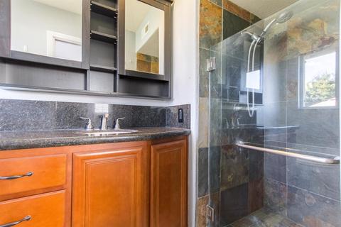 912 Autumn Dr, Modesto, CA 95355 photo 37