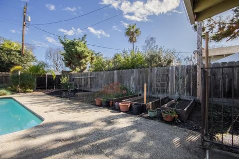 912 Autumn Dr, Modesto, CA 95355 photo 47