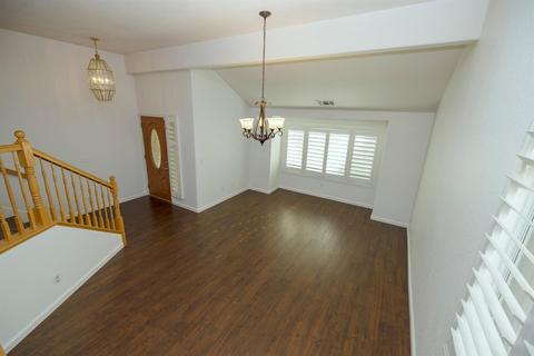 1613 Via Del Pettoruto, Gustine, CA 95322 photo 5