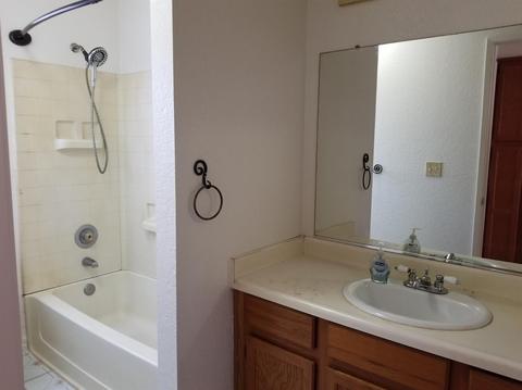 232 Gail Dr, Lathrop, CA 95330 photo 5