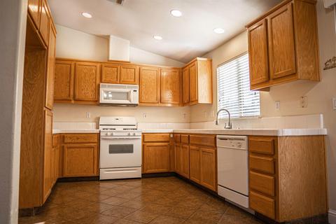 1018 Norman Dr, Manteca, CA 95336 photo 7