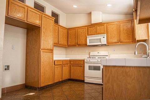 1018 Norman Dr, Manteca, CA 95336 photo 6