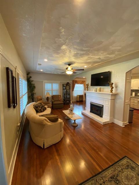1124 Enslen Ave, Modesto, CA 95350 photo 4