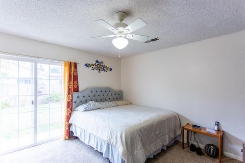 1542 Running Ln, Ceres, CA 95307 photo 8