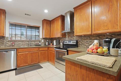 1395 Busca Dr, Tracy, CA 95376 photo 8