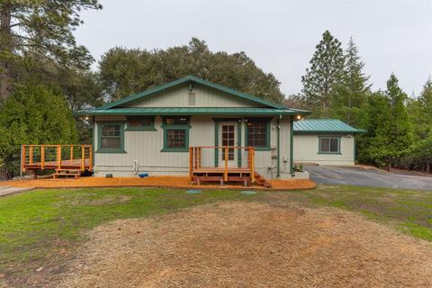 18111 Bourbon St, Jackson, CA 95642 photo 2