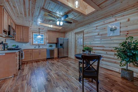 18111 Bourbon St, Jackson, CA 95642 photo 10