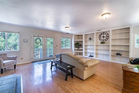15857 Annie Dr, Grass Valley, CA 95949 photo 6