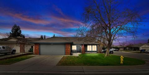688 Cedar Flat Ave, Galt, CA 95632 photo 1