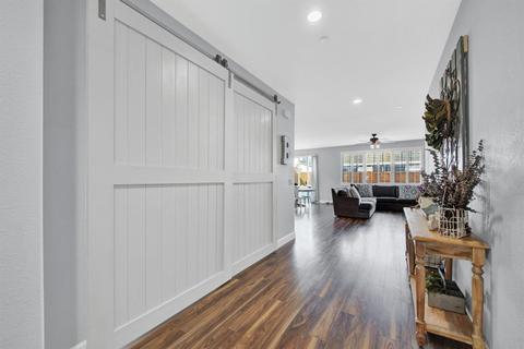 947 Kennedy Dr, Winters, CA 95694 photo 5