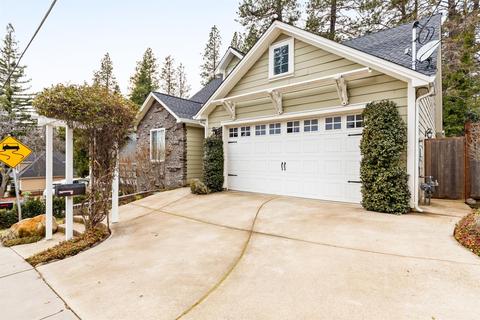 370 Pleasant St, Grass Valley, CA 95945 photo 2