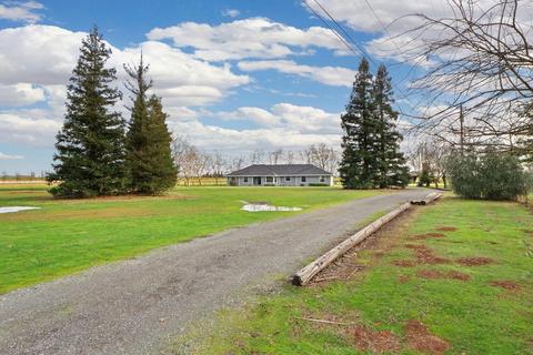 12708 Woods Rd, Wilton, CA 95693 photo 3