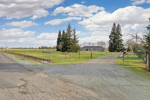 12708 Woods Rd, Wilton, CA 95693 photo 2