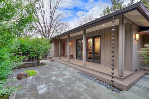748 Elmwood Dr, Davis, CA 95616 photo 3