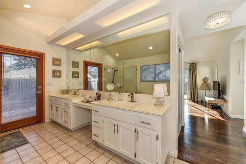 1240 Torrey St, Davis, CA 95618 photo 23