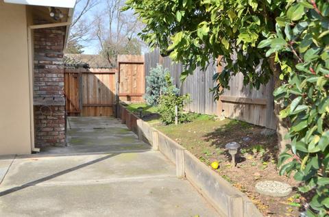 6206 Meadowvista Dr, Carmichael, CA 95608 photo 14