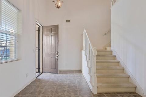 249 Cherry Blossom Ln, Patterson, CA 95363 photo 4