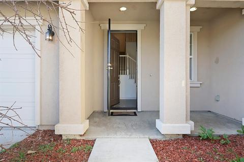 249 Cherry Blossom Ln, Patterson, CA 95363 photo 3