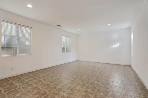 249 Cherry Blossom Ln, Patterson, CA 95363 photo 6
