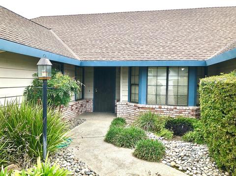 853 Jordanolo Dr, Ripon, CA 95366 photo 2
