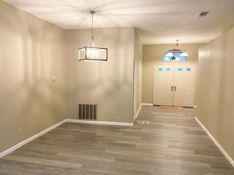 3307 Black Eagle Dr, Antelope, CA 95843 photo 2