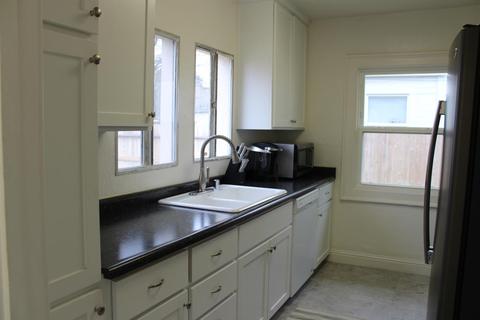 35 E Noble St, Stockton, CA 95204 photo 8