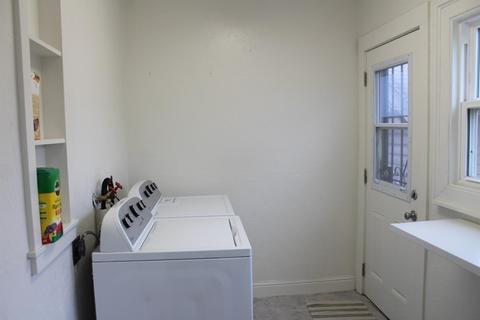 35 E Noble St, Stockton, CA 95204 photo 11
