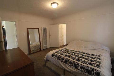 35 E Noble St, Stockton, CA 95204 photo 12