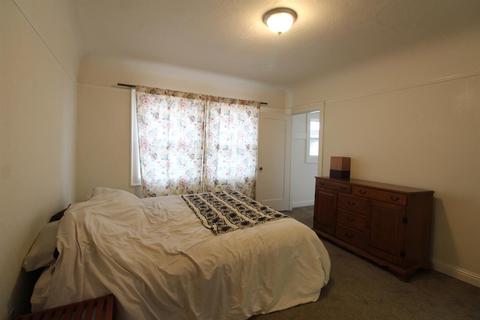 35 E Noble St, Stockton, CA 95204 photo 13
