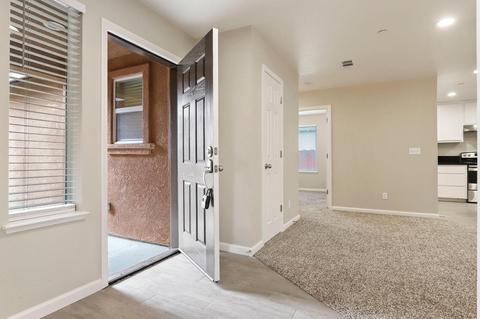 1813 Evergreen Ave, Modesto, CA 95350 photo 4